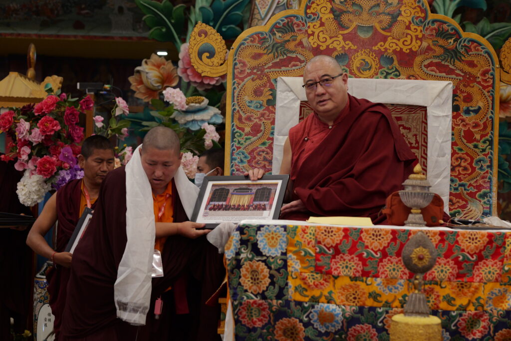 Kama_PlaquePhotos_PSAT5026