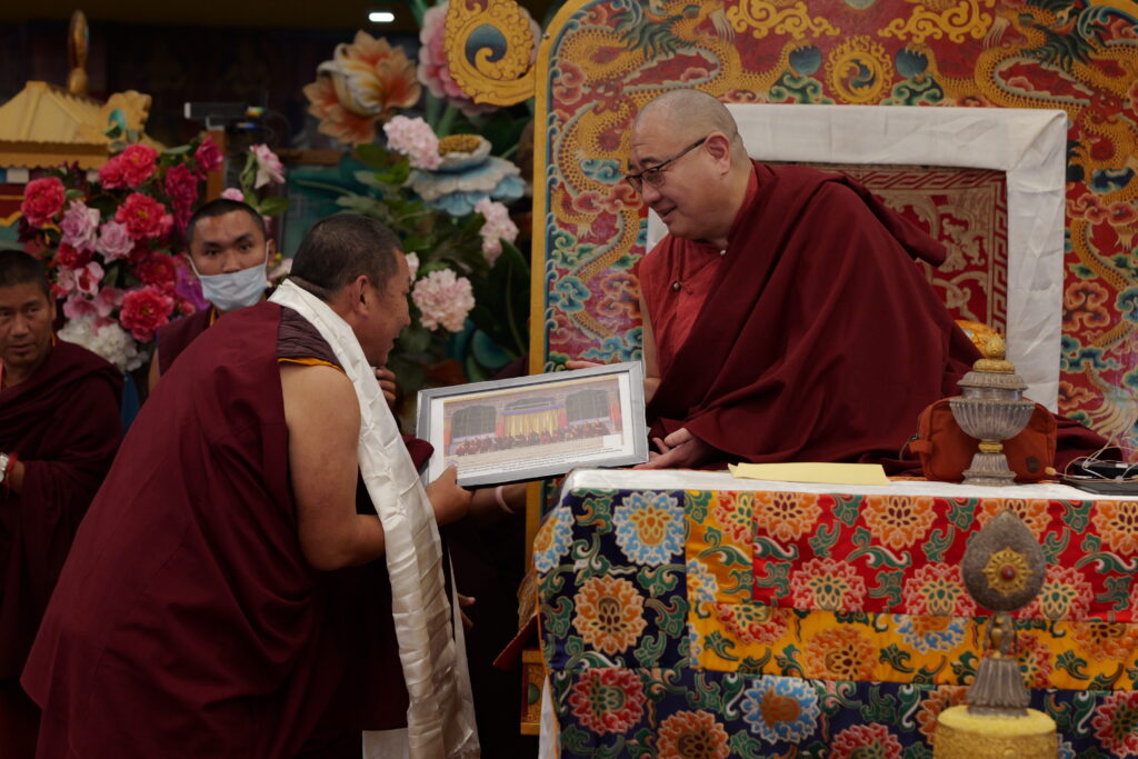 Kama_PlaquePhotos_PSAT5079