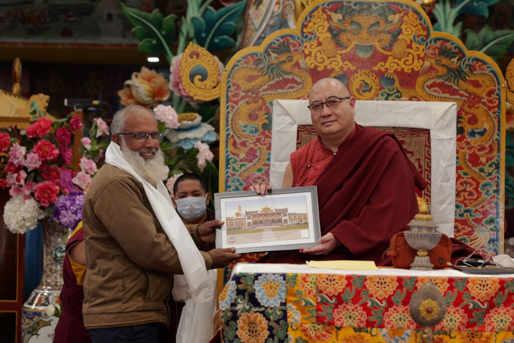 Kama_PlaquePhotos_PSAT5097