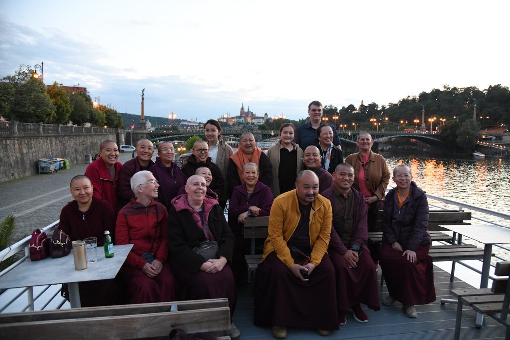 05_VA26_boat Prague-48